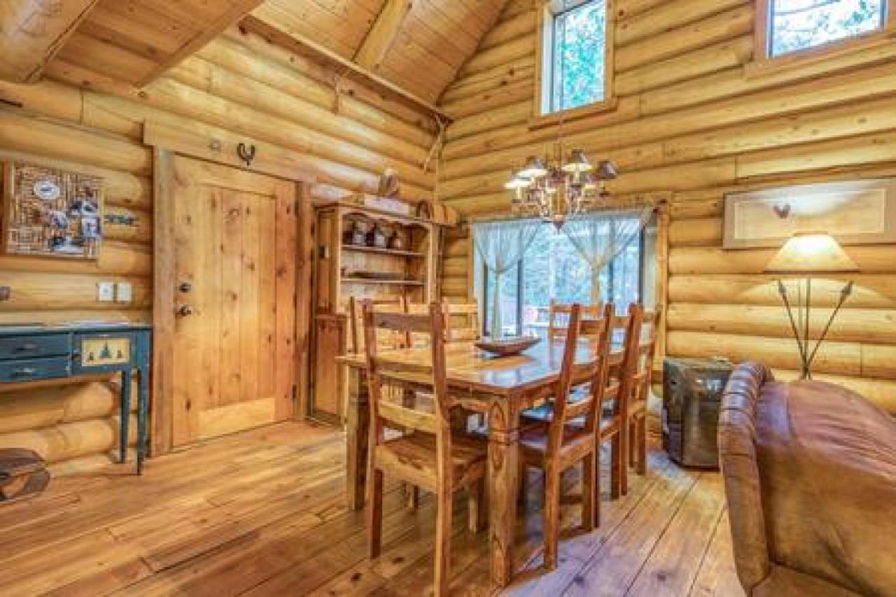 Eagles Nest - Natural Log Cabin With Guest House آيديلوايل المظهر الخارجي الصورة