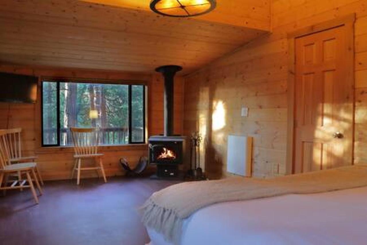 Eagles Nest - Natural Log Cabin With Guest House آيديلوايل المظهر الخارجي الصورة
